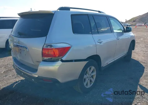 2013 Toyota Highlander Se V6 z USA, uszkodzony, nr VIN 5TDBK3EH7DS236117